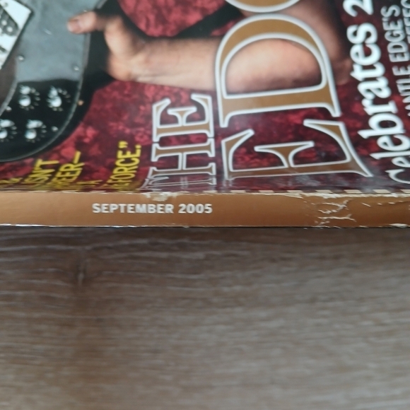 Guitar World Magazine September 2005 The Edge - Celebrates 25 Years of U2 - Picture 9 of 11